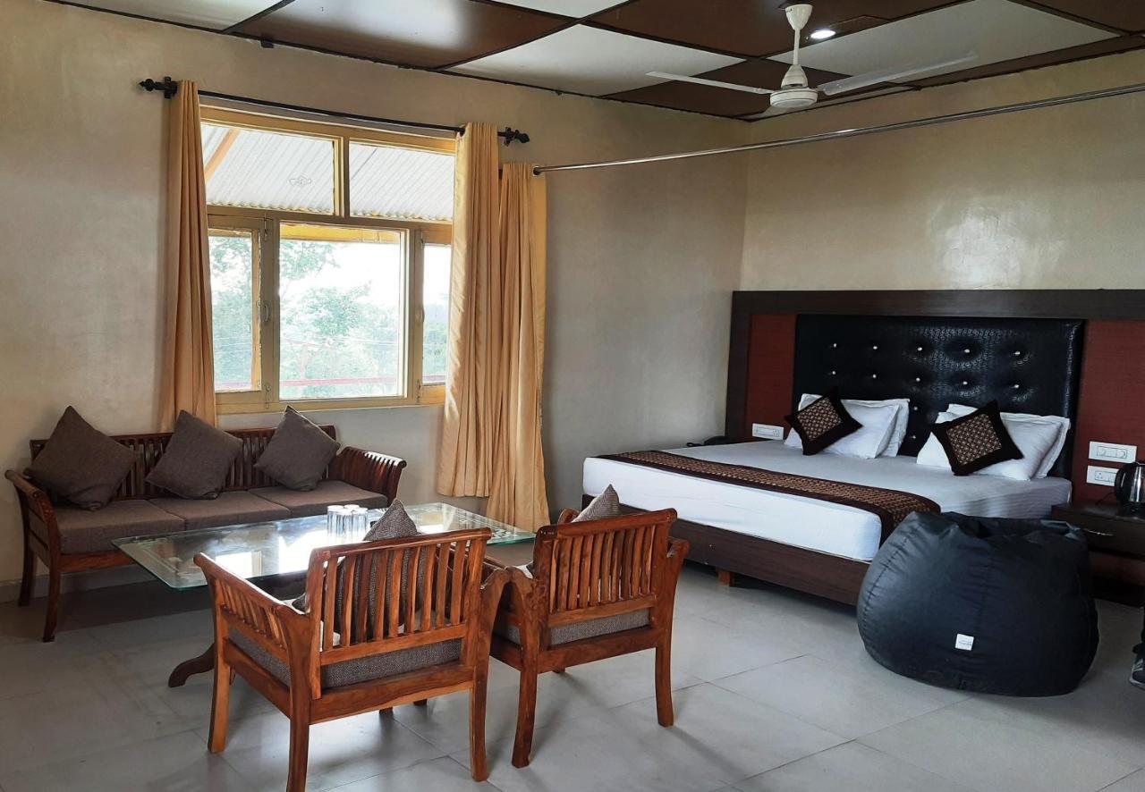 Pops Resort Pālampur Eksteriør bilde