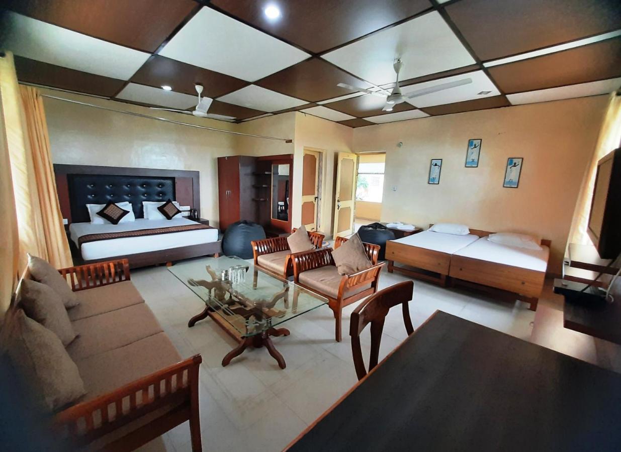 Pops Resort Pālampur Eksteriør bilde
