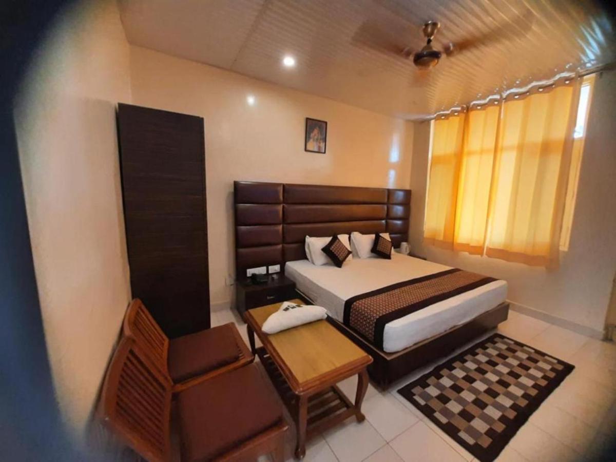 Pops Resort Pālampur Eksteriør bilde