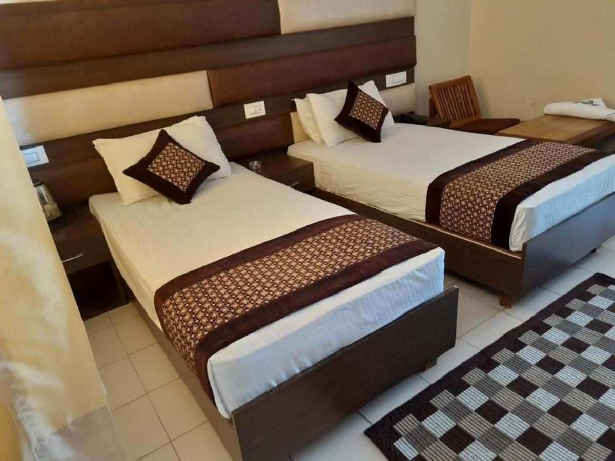 Pops Resort Pālampur Eksteriør bilde
