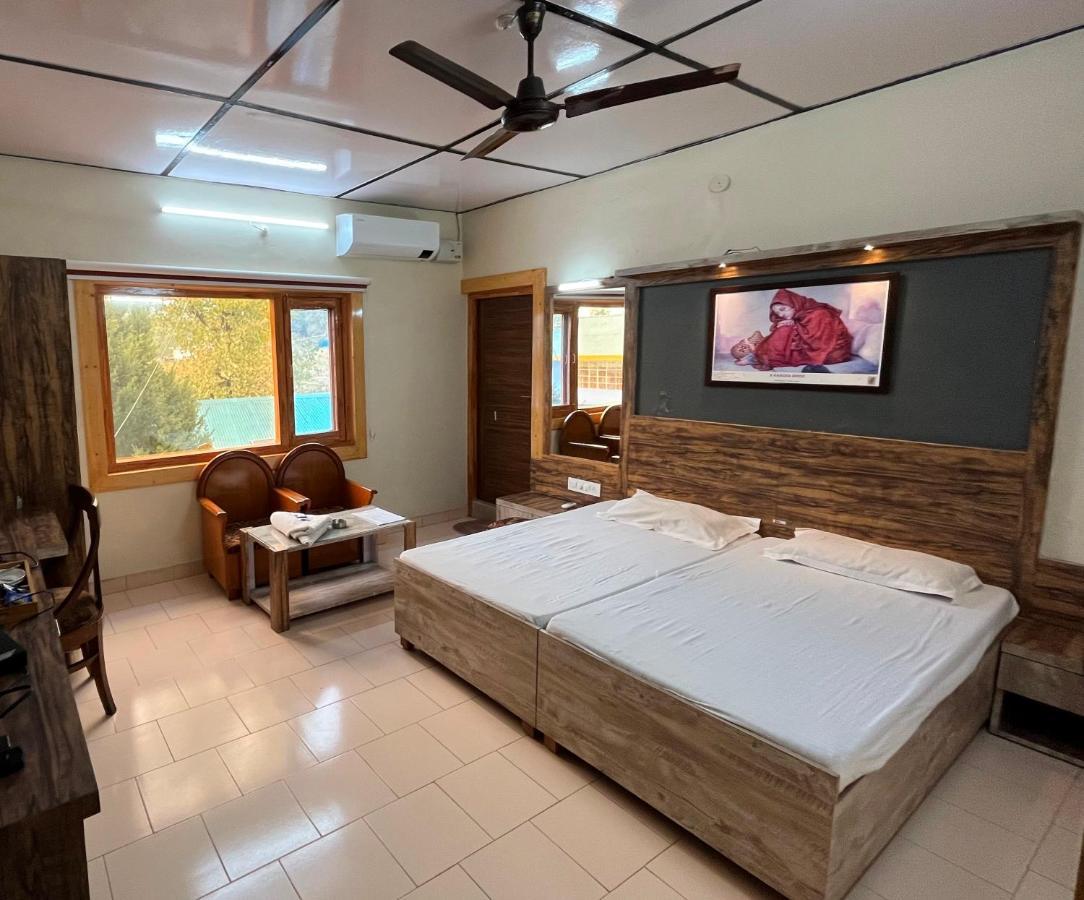 Pops Resort Pālampur Eksteriør bilde
